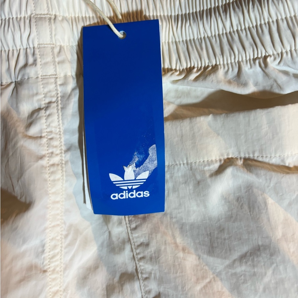 Menβs Adidas Sprinter Shorts β Wonder White - NWT - MSRP $45 - Picture 3 of 8